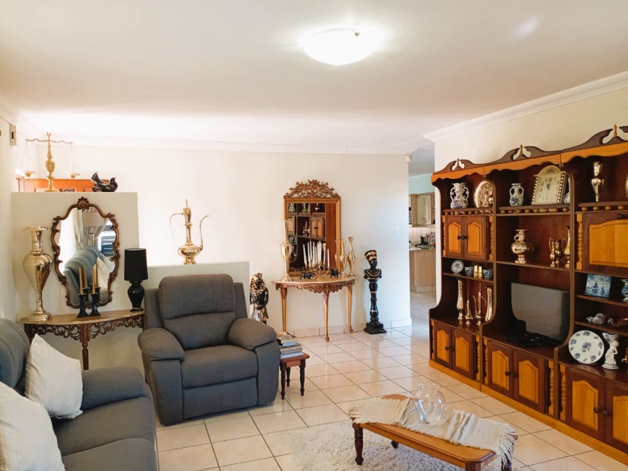 3 Bedroom Property for Sale in Reebok Western Cape